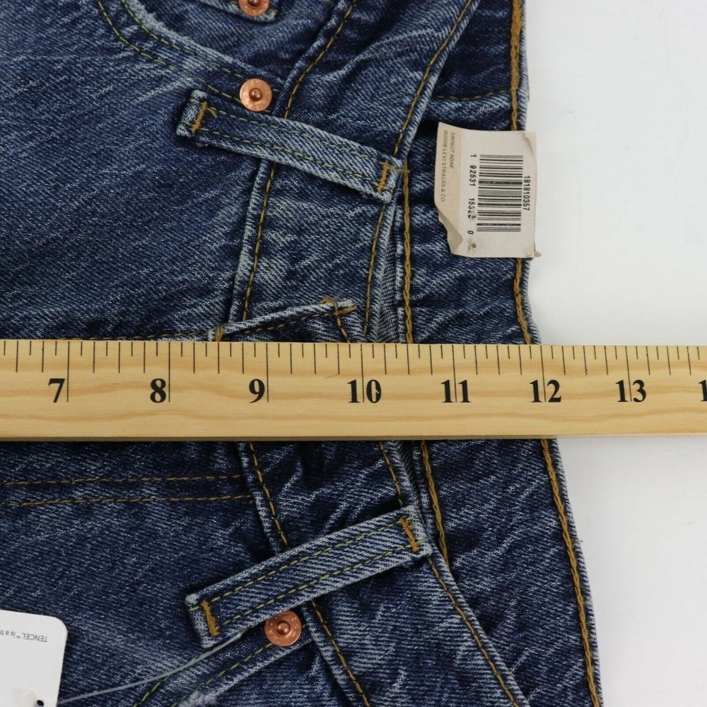 Levi’s Men’s 541™ Athletic Fit Jeans, 31W x 30L - Picture 9 of 10